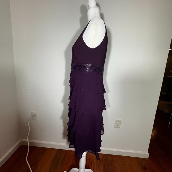Women's V-Neck Dress - Picture 4 of 7